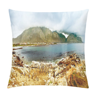 Personality  Panoramic Landscape With Penguins Pillow Covers