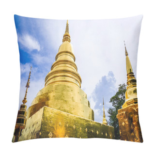 Personality  Wat Phra Singh Golden Stupa, Chiang Mai, Thailand Pillow Covers