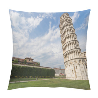 Personality  Leaning Tower Of Pisa Pillow Covers