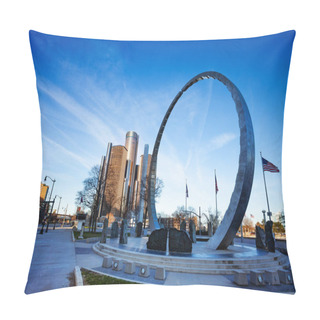 Personality  View Of Michigan Labor Legacy Monument On Hart Plaza Near River Embarkment In Detroit, USA Pillow Covers