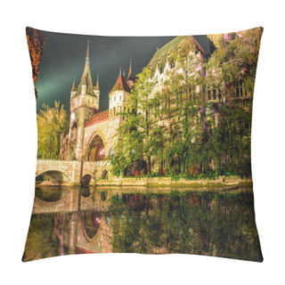 Personality  Vajdahunyad Castle At The Night With Lake In Budapest, Hungary Pillow Covers