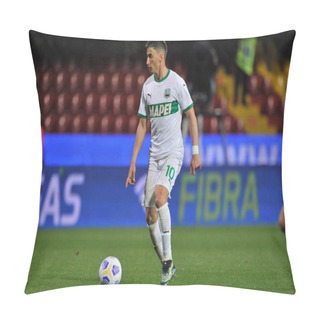 Personality  Filip Djuricic Player Of Sassuolo, During The Match Of The Italian Football League Serie A Between Benevento Vs Sassuolo Final Result 0-1, Match Played At The Ciro Vigorito Stadium In Benevento. Italy, April 12, 2021.  Pillow Covers