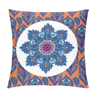 Personality  Round Eastern Vector Ornament  With Peacock Feathers Pillow Covers