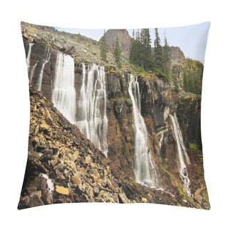 Personality  Seven Veils Falls, Lake O'Hara, Yoho National Park, Canada Pillow Covers
