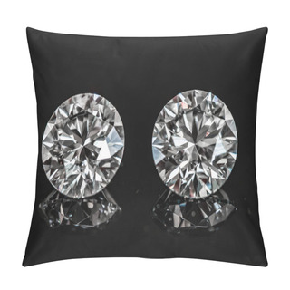 Personality  Two Diamonds On Black Background Pillow Covers