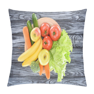 Personality  Top View Of Fresh Ripe Fruits And Vegetables On Plate On Wooden Table Pillow Covers