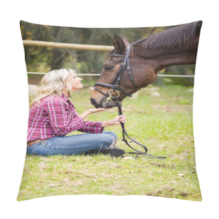 Personality  Beautiful Elegance   Cowgirl With Horse Pillow Covers