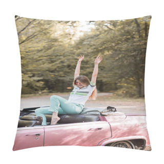 Personality  Excited Barefoot Woman Sitting In Cabriolet With Hands In Air Pillow Covers
