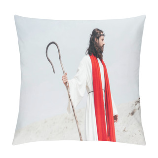 Personality  Side View Of Jesus In Robe, Red Sash And Crown Of Thorns Standing With Wooden Staff In Desert Pillow Covers