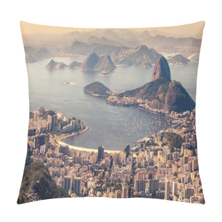 Personality  Rio De Janeiro, Brazil. Suggar Loaf And Botafogo Beach Viewed From Corcovado Pillow Covers