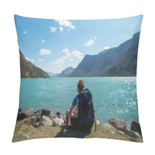 Personality  Traveler Pillow Covers