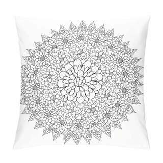 Personality  Black And White Circle Floral Ornament. Round Lace Flower Mandal Pillow Covers