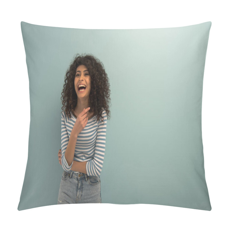 Personality  Excited Bi-racial Girl Laughing While Pointing With Finger On Grey Background Pillow Covers