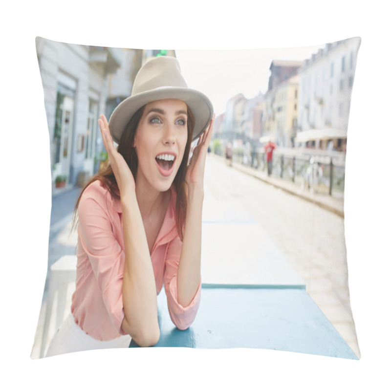 Personality  Beautiful Fashion Woman On Street Pillow Covers