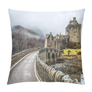 Personality  Beautiful Landscape In Highlands In Scotland Pillow Covers