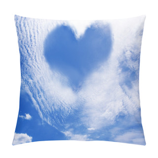 Personality  Clouds Making A Heart Shape Againt A Sky Pillow Covers