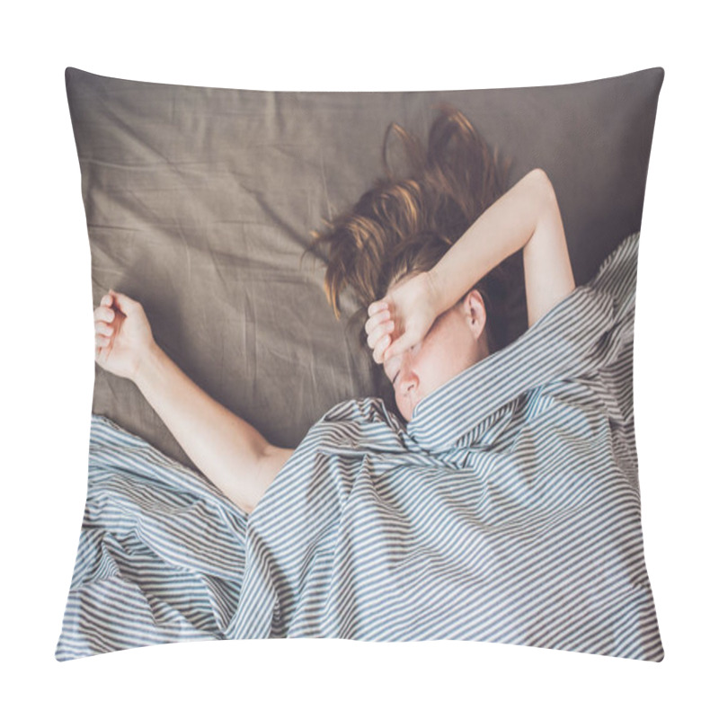 Personality  Young Woman Lying Down In Bed Pillow Covers