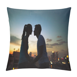 Personality  Romantic Couple Kissing In The City Pillow Covers