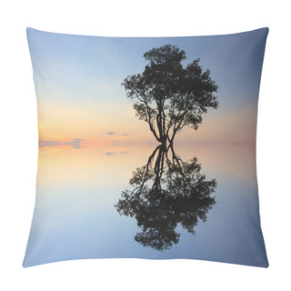 Personality  Silhouette And Reflection Of Single Tree At Sunset Pillow Covers