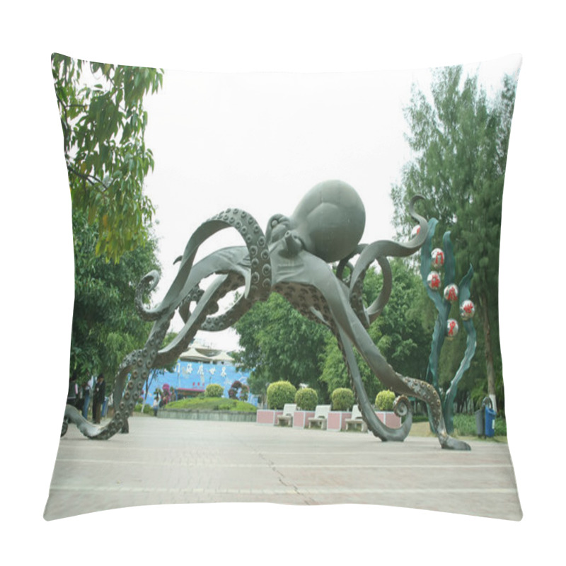 Personality  Giant Octopus Sculpture Pillow Covers