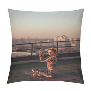 Personality  Woman Doing Yoga On The Roof Of A Skyscraper In Big City. Pillow Covers