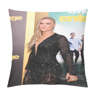 Personality  Ronda Rousey Pillow Covers