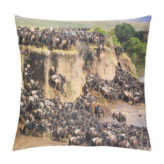 Personality  Gnu Crossing A River - Safari Kenya Pillow Covers