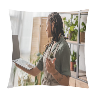 Personality  Smiling African American Florist Holding Potted Plant And Laptop With Blank Screen In Flower Shop Pillow Covers