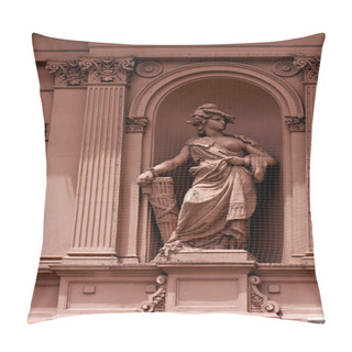Personality  Pink Marble Statue Of A Women Pillow Covers