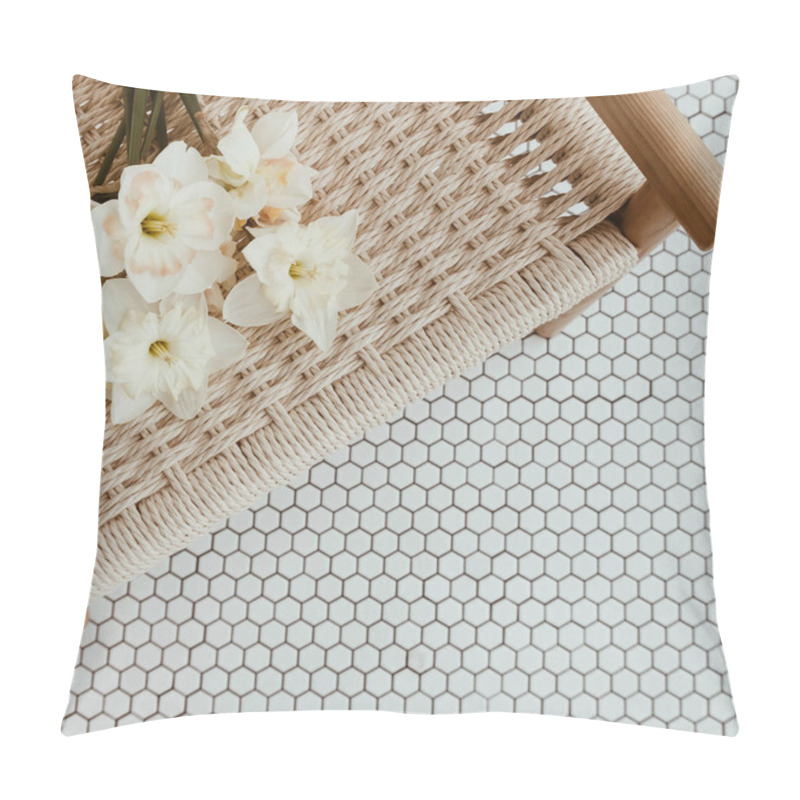 Personality  Narcissus flowers bouquet on rattan bench on mosaic tile pillow covers