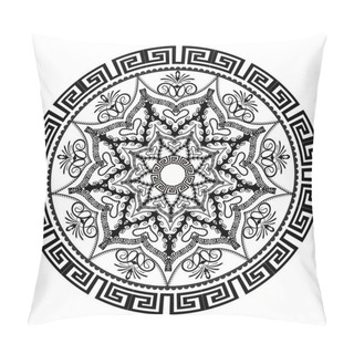Personality  Black And White Round Floral Greek Vector Mandala Pattern. Ancient  Ornamental Abstract Background. Geometric Shapes And Elements. Decorative Ornate Design In Arabian Style. Elegance Lace Ornaments. Pillow Covers