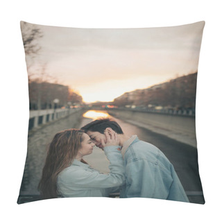 Personality  Young Lovers Kissing In A Beautiful Sunset. Valentine's Day Pillow Covers
