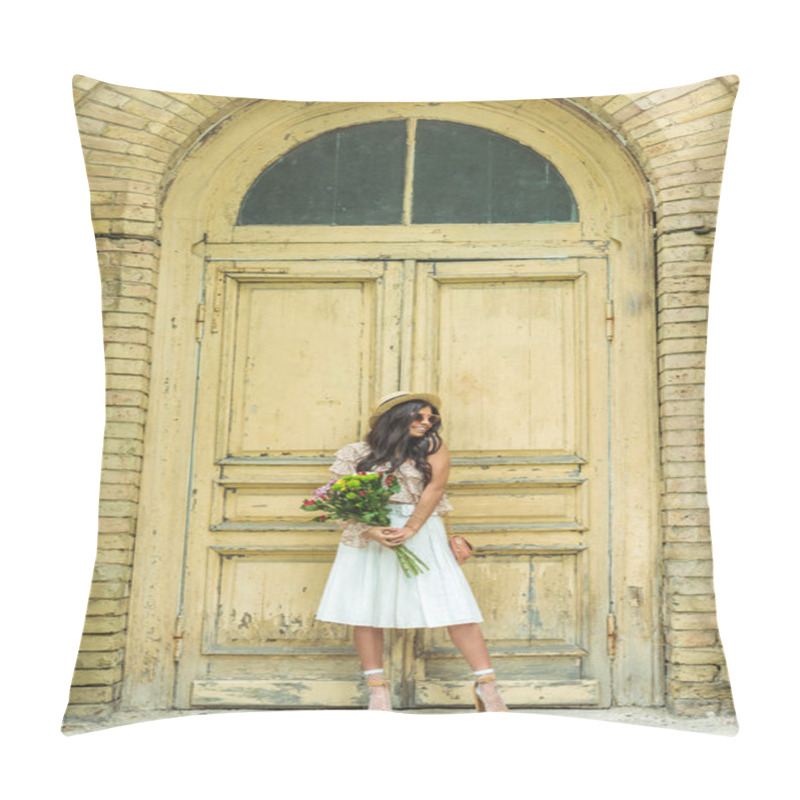Personality  beautiful girl with bouquet of flowers pillow covers