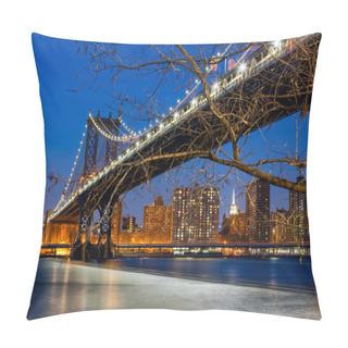 Personality   New York City -  Manhattan Bridge Pillow Covers