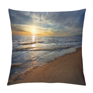 Personality  Ocean Beach At Sunset Pillow Covers