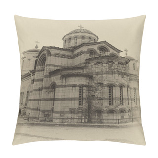Personality  Grunge Picture Of The Orthodox Old Temple Pillow Covers