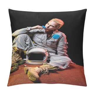 Personality  Beautiful Astronaut In Spacesuit With Flower And Helmet Sitting On Planet Pillow Covers