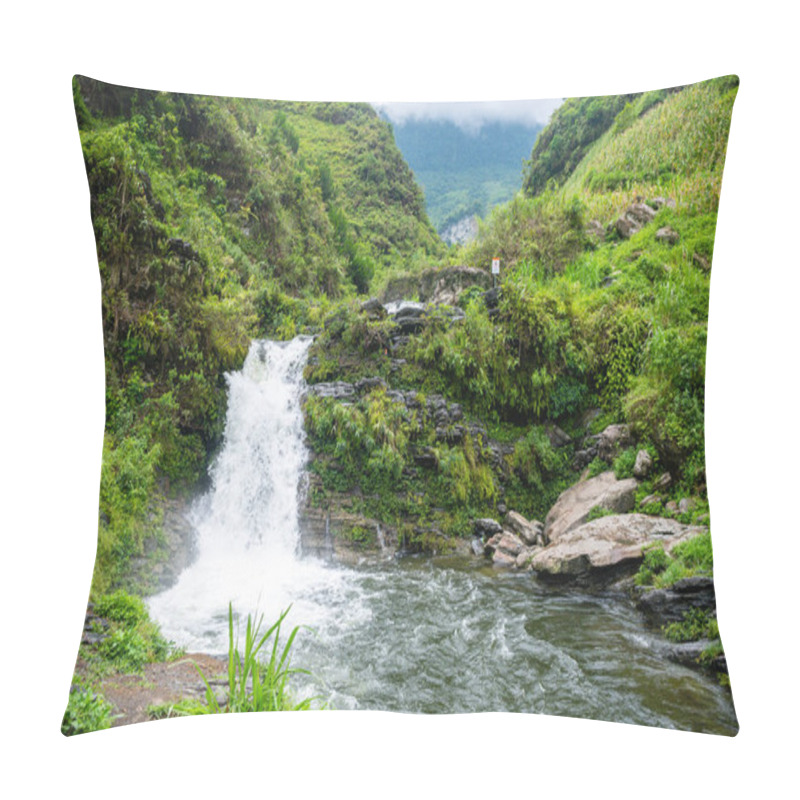 Personality  panoramic view of ha gian loop on northern vietnam pillow covers