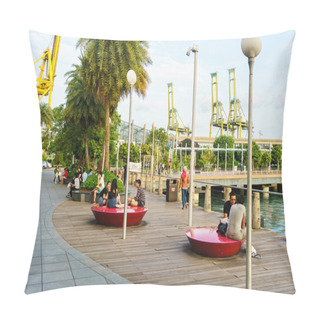 Personality  Tourists At Sentosa Boardwalk Leading From Singapore Mainland To Pillow Covers
