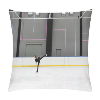 Personality  Side View Of Young Woman In Black Bodysuit Skating In Professional Ice Arena Pillow Covers