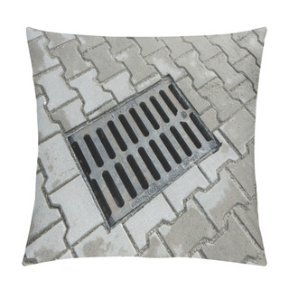 Personality  Sewer Manhole In The Pavement Pillow Covers
