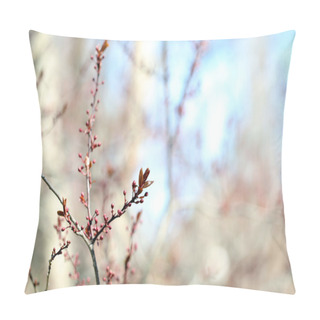 Personality  Fresh Spring Leaves On Branch Pillow Covers