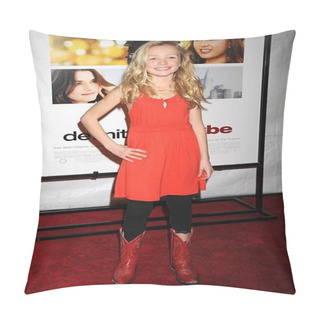Personality  Peyton List At Arrivals For DEFINITELY, MAYBE Premiere, Ziegfeld Theatre, New York, NY, February 12, 2008. Photo By: Kristin Callahan/Everett Collection Pillow Covers