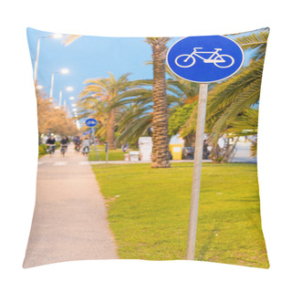 Personality  Bicycle Lane At Sunset With Palms Pillow Covers