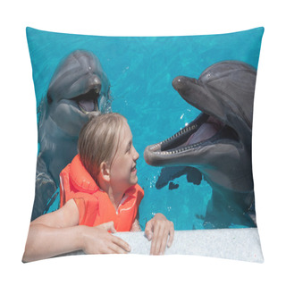 Personality  Happy Little Girl Laughing With Two Dolphins In Swimming Pool Pillow Covers
