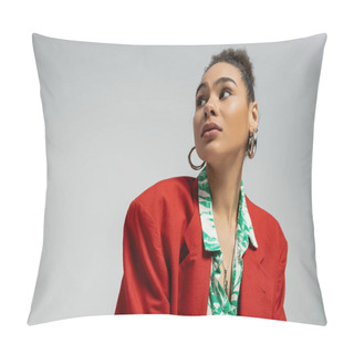 Personality  African American Woman In Stylish Red Blazer And Hoop Earrings Looking Away On Grey Backdrop Pillow Covers