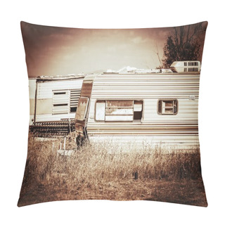Personality  Old Rusty Campers Pillow Covers