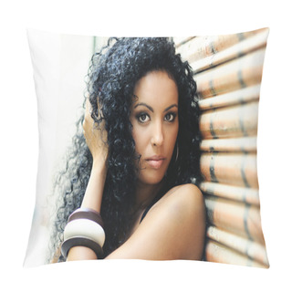 Personality  Portrait Of A Young Black Woman, Model Of Fashion In Urban Background Pillow Covers