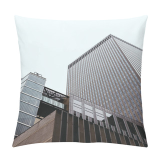 Personality  Urban Scene With Architecture Of New York City And Clear Sky, Usa Pillow Covers