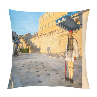 Personality  Greek Soldiers Evzones Pillow Covers